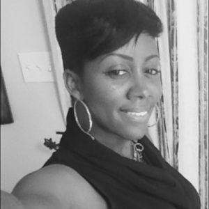 Meet your Posher, Denise